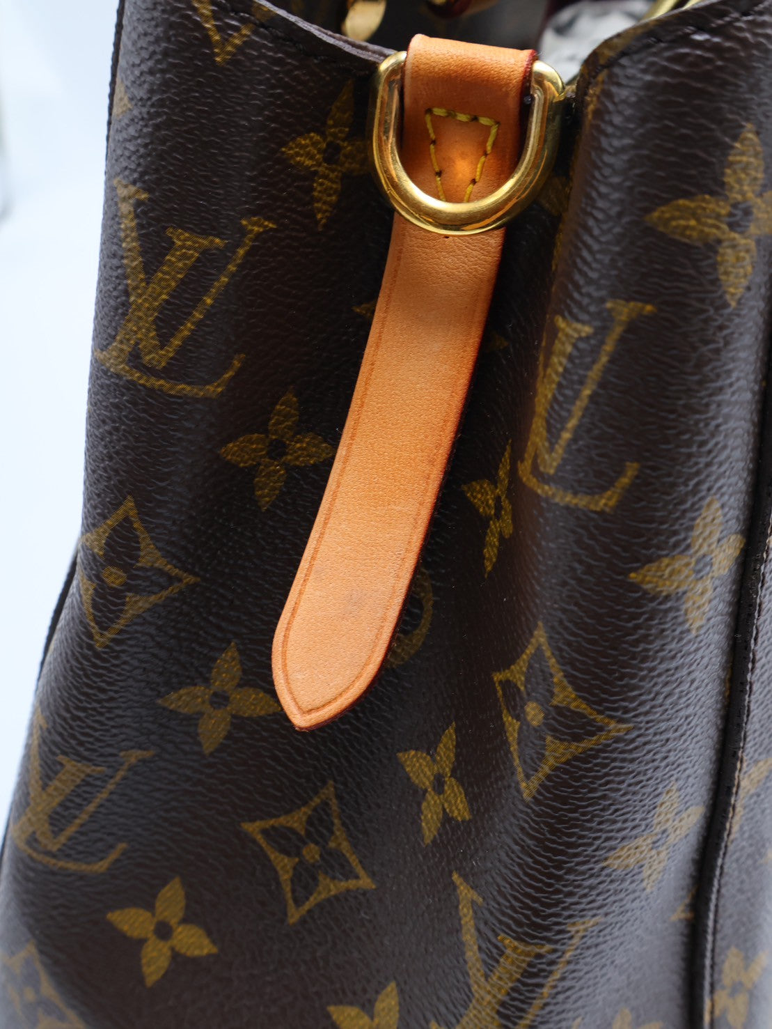 LOUIS VUITTON Montaigne蒙田包 - MM