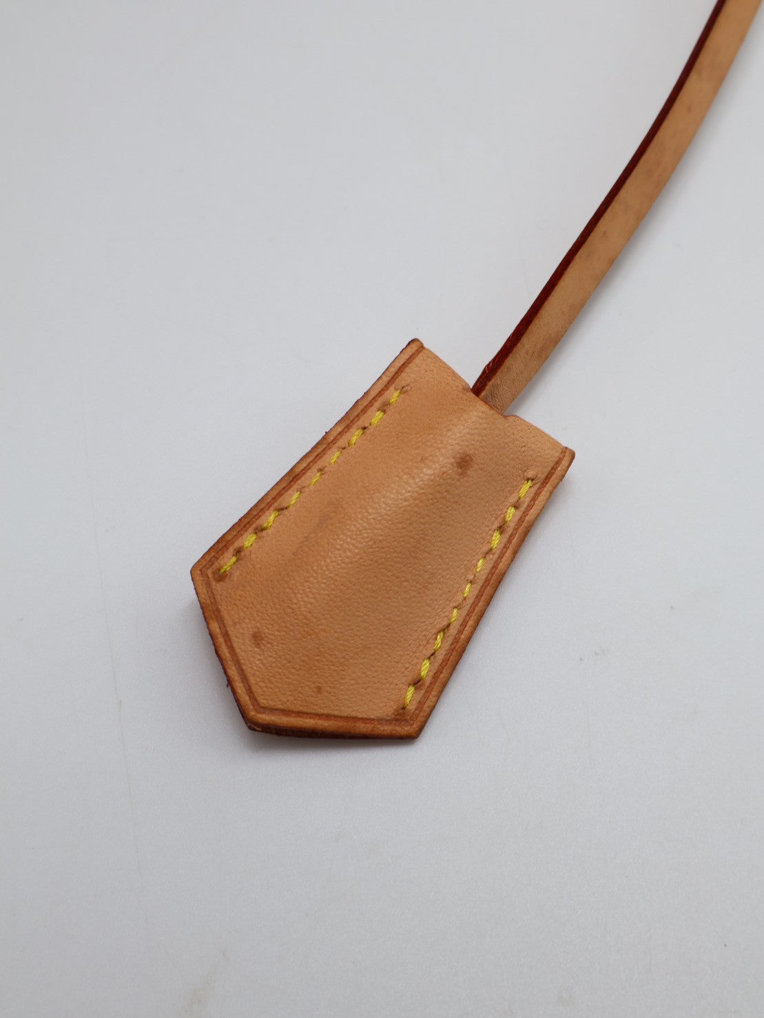 LOUIS VUITTON Montaigne蒙田包 - MM