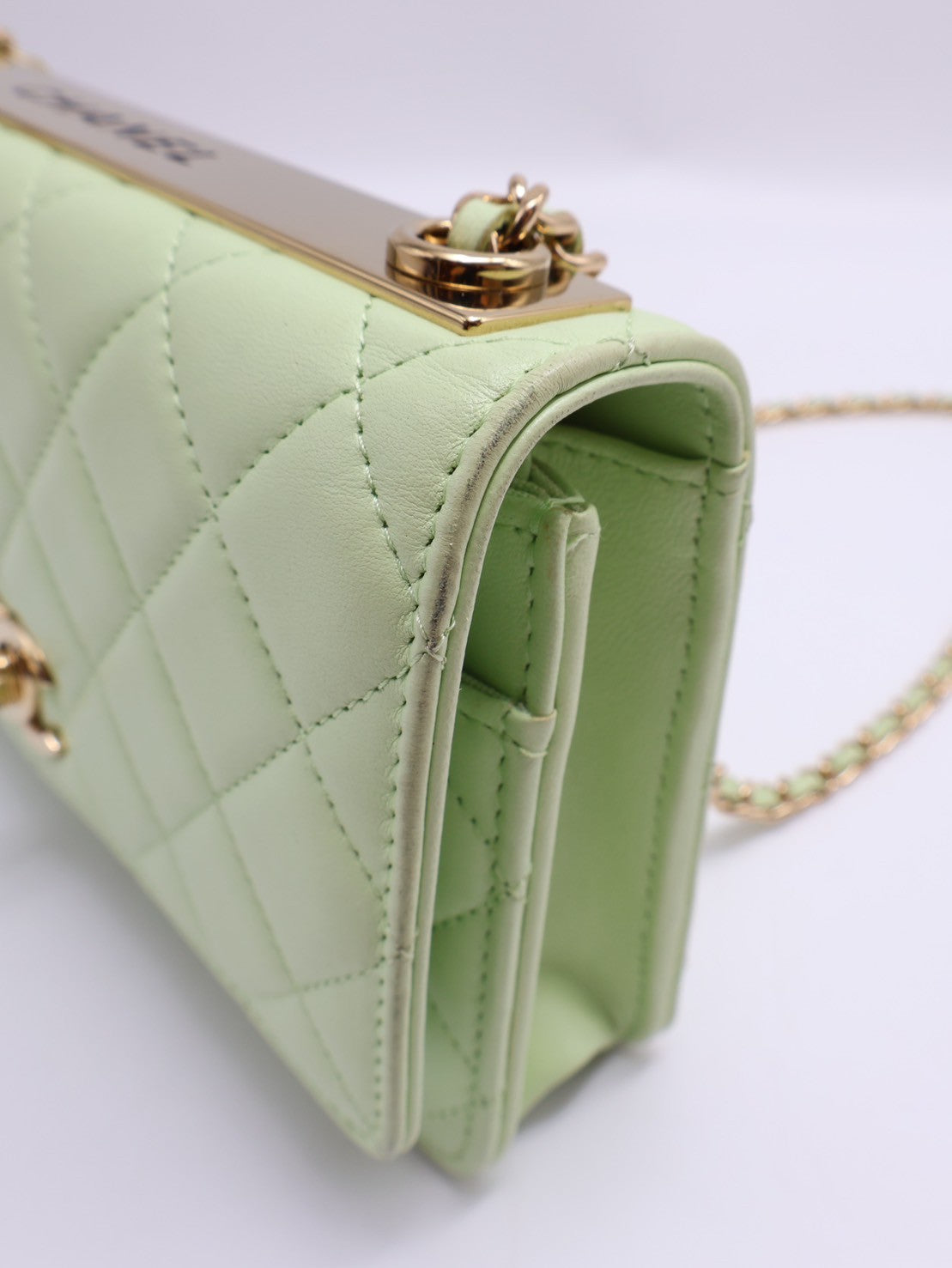 CHANEL Trendy WOC - 蘋果綠金