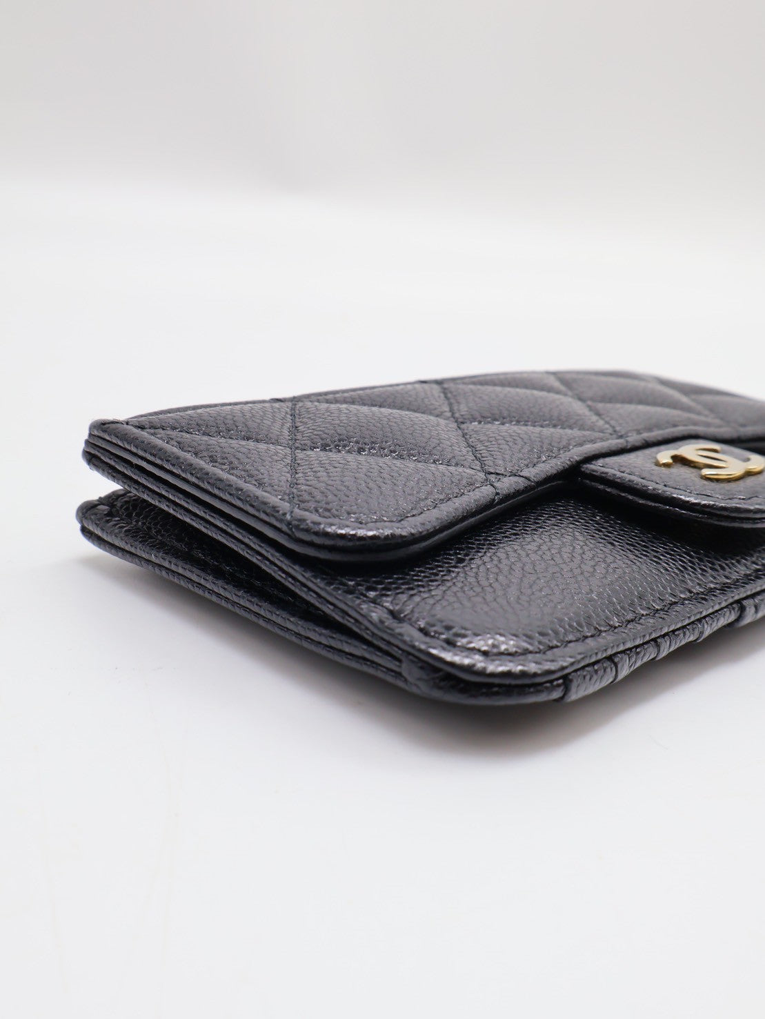 CHANEL 23S一字拉鍊零錢卡片包 - 黑金