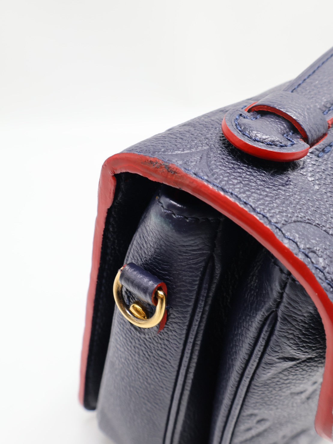 LOUIS VUITTON 壓紋牛皮郵差包 - 海軍藍