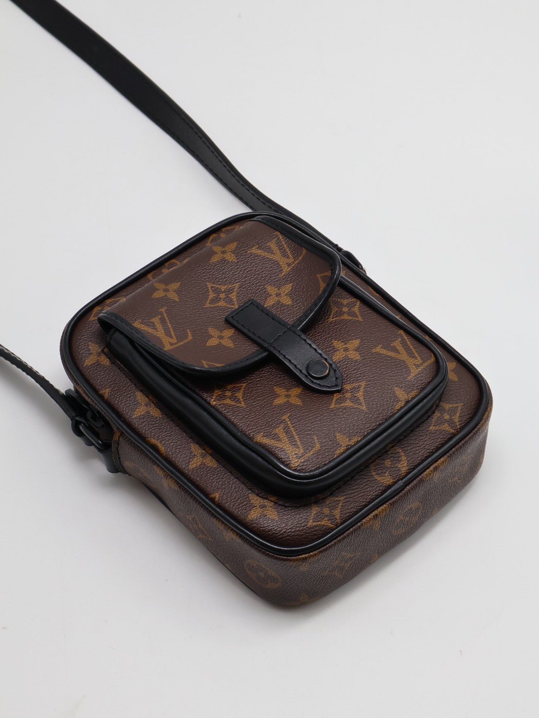 LOUIS VUITTON Christopher老花相機包