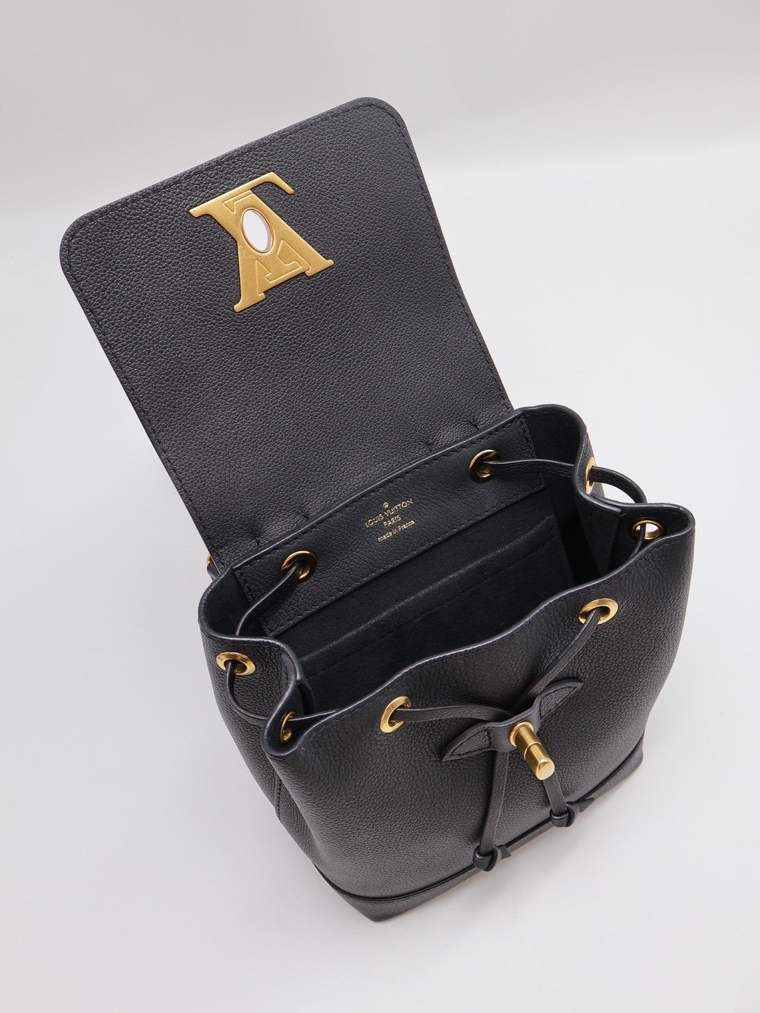LOUIS VUITTON Lock me迷你後背包 - 黑金