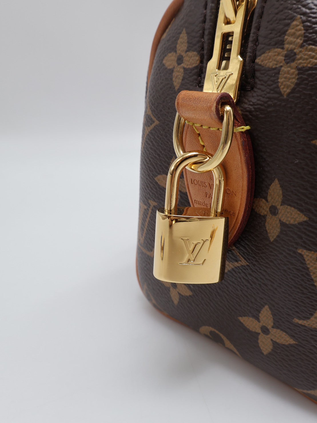 LOUIS VUITTON Speedy 20