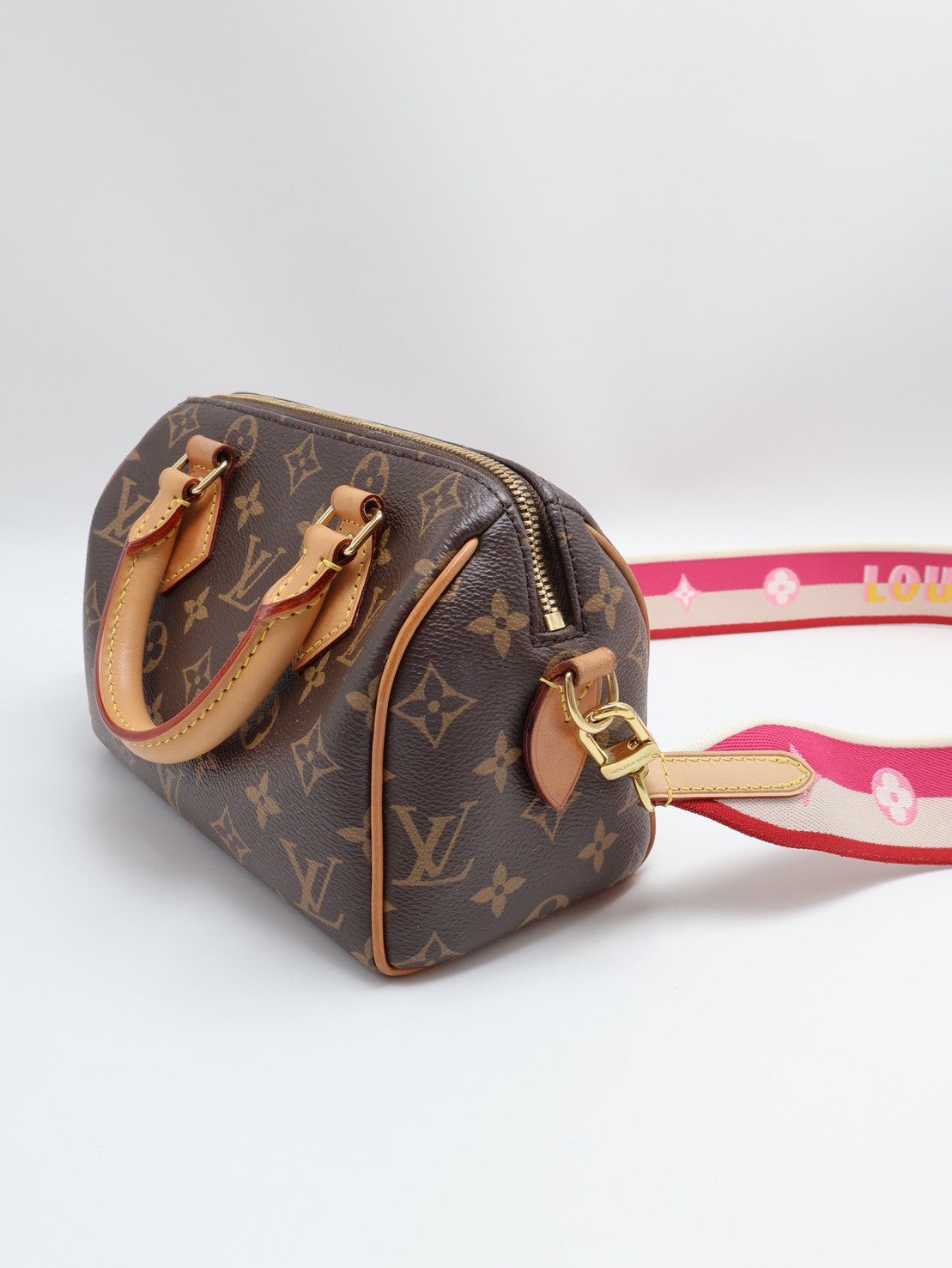 LOUIS VUITTON Speedy 20
