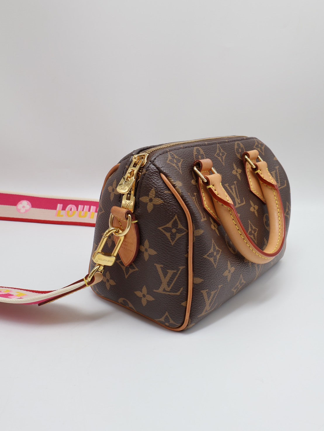 LOUIS VUITTON Speedy 20
