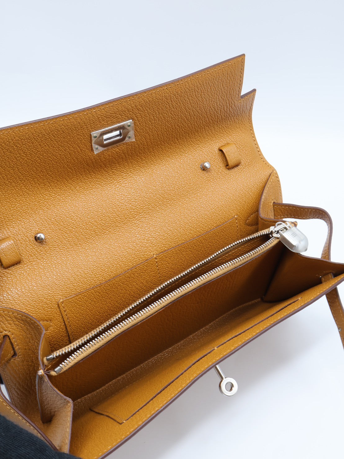 HERMES Kelly to go - 芝麻銀 Z