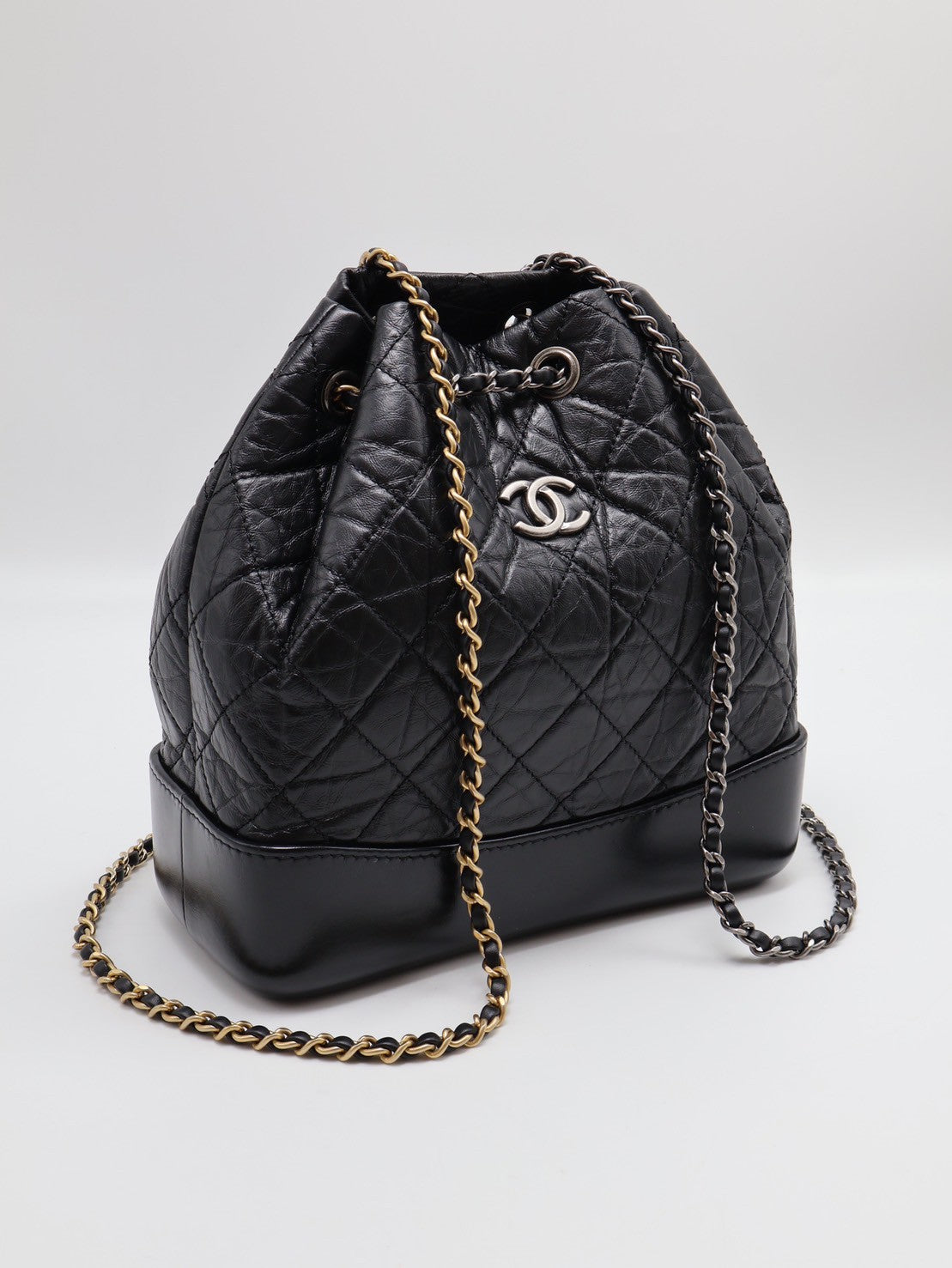 CHANEL Gabrielle Rucksack流浪後背包 - 黑銀