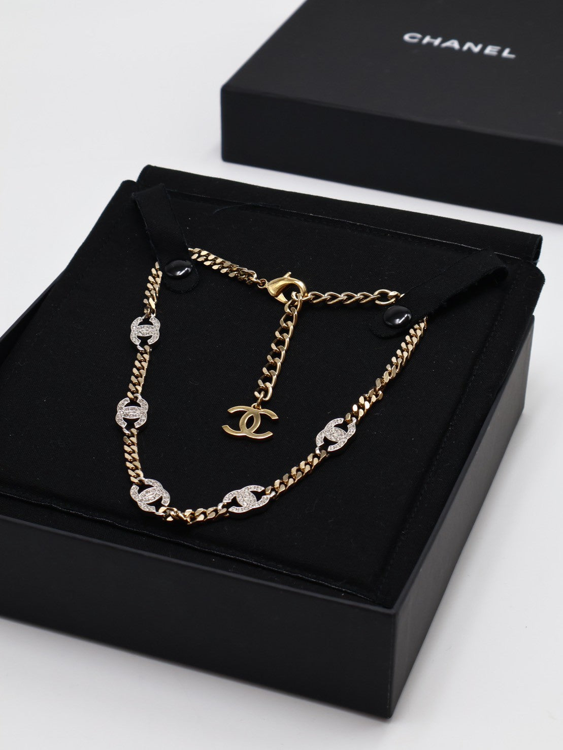 CHANEL 水鑽五花蛇骨頸鍊 - 金