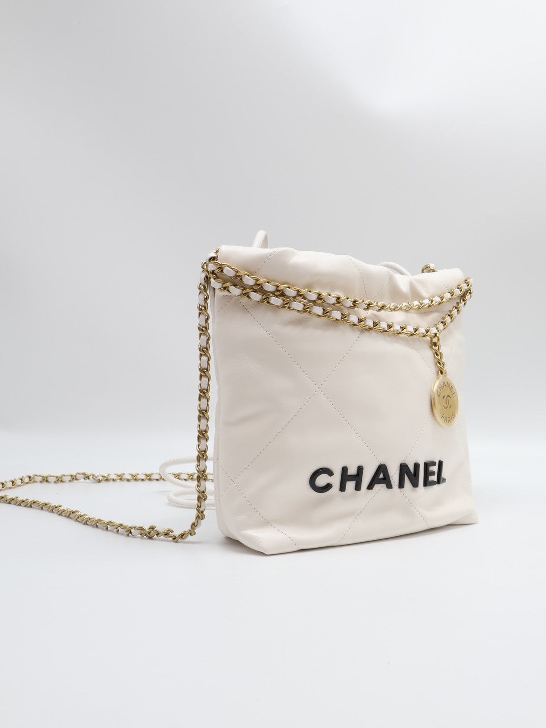 CHANEL 22 Mini bag - 黑字白金