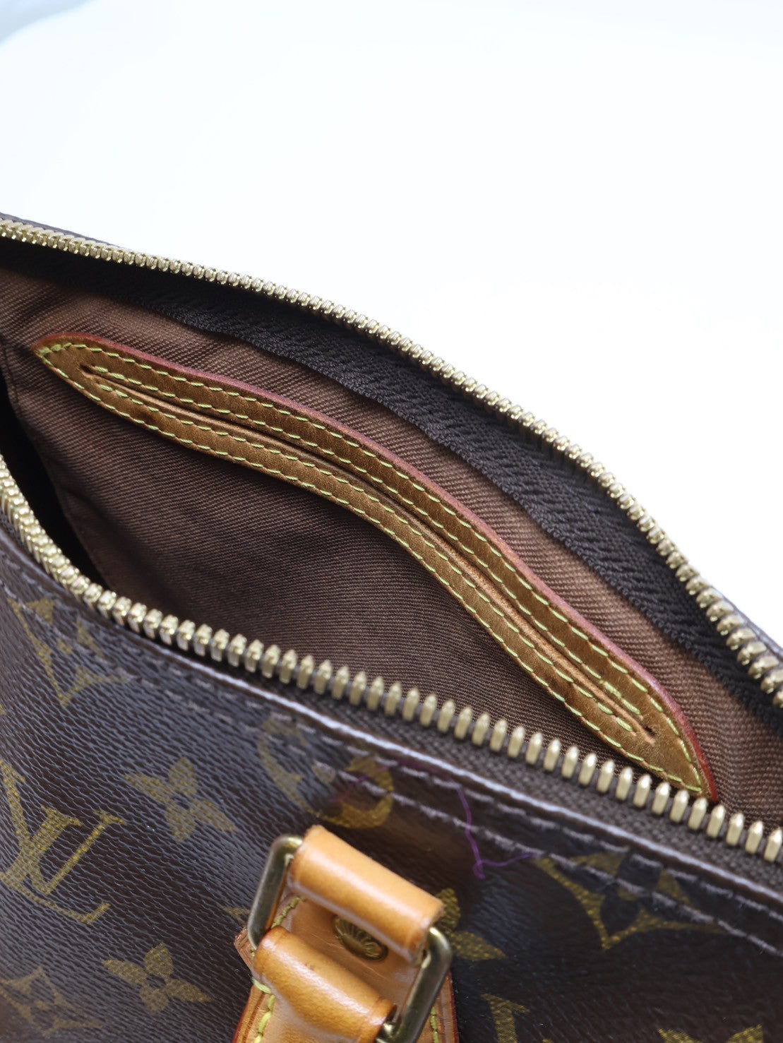 LOUIS VUITTON Speedy 25