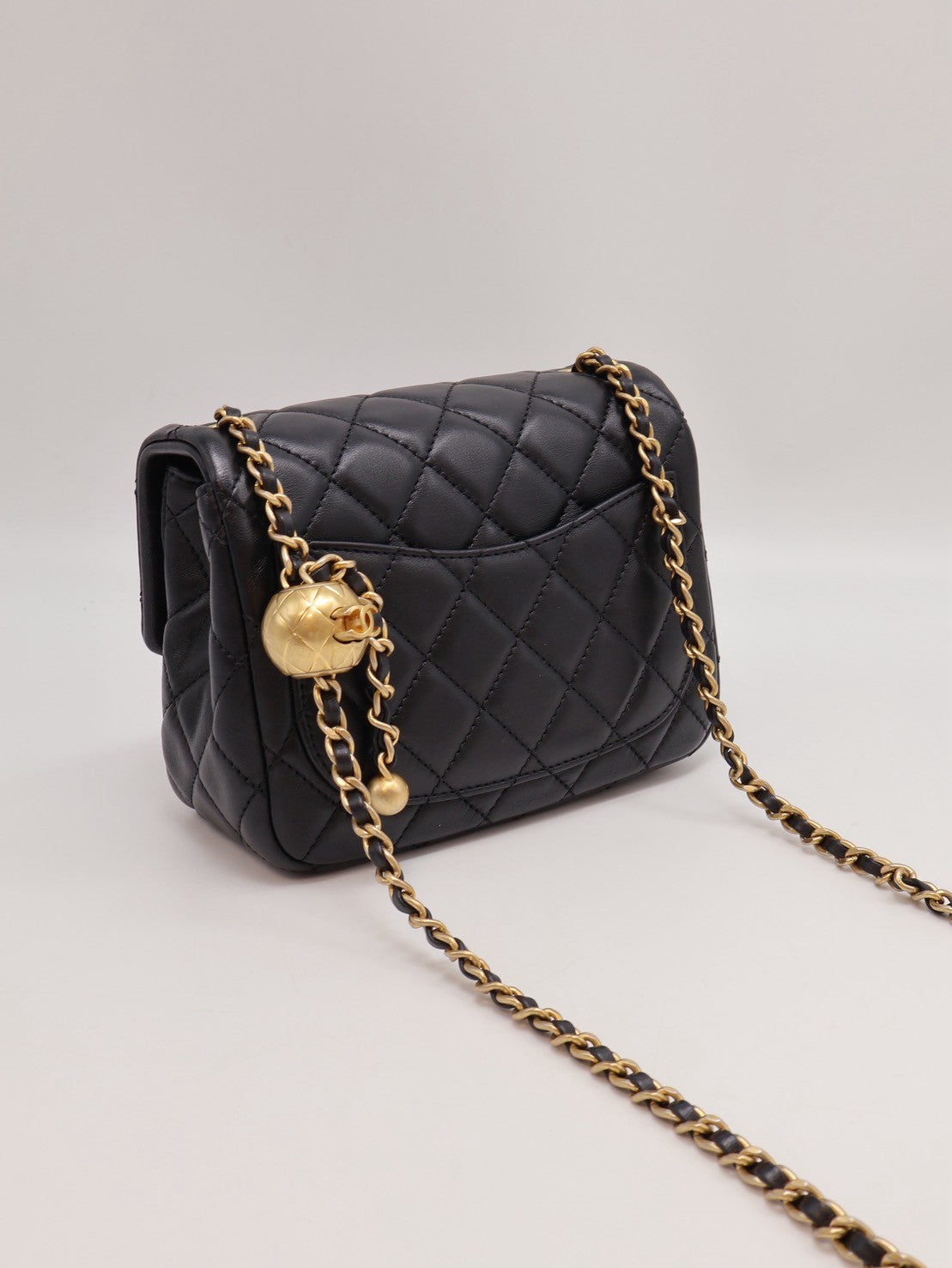 CHANEL 經典口蓋包方胖子 17 - 金球黑金