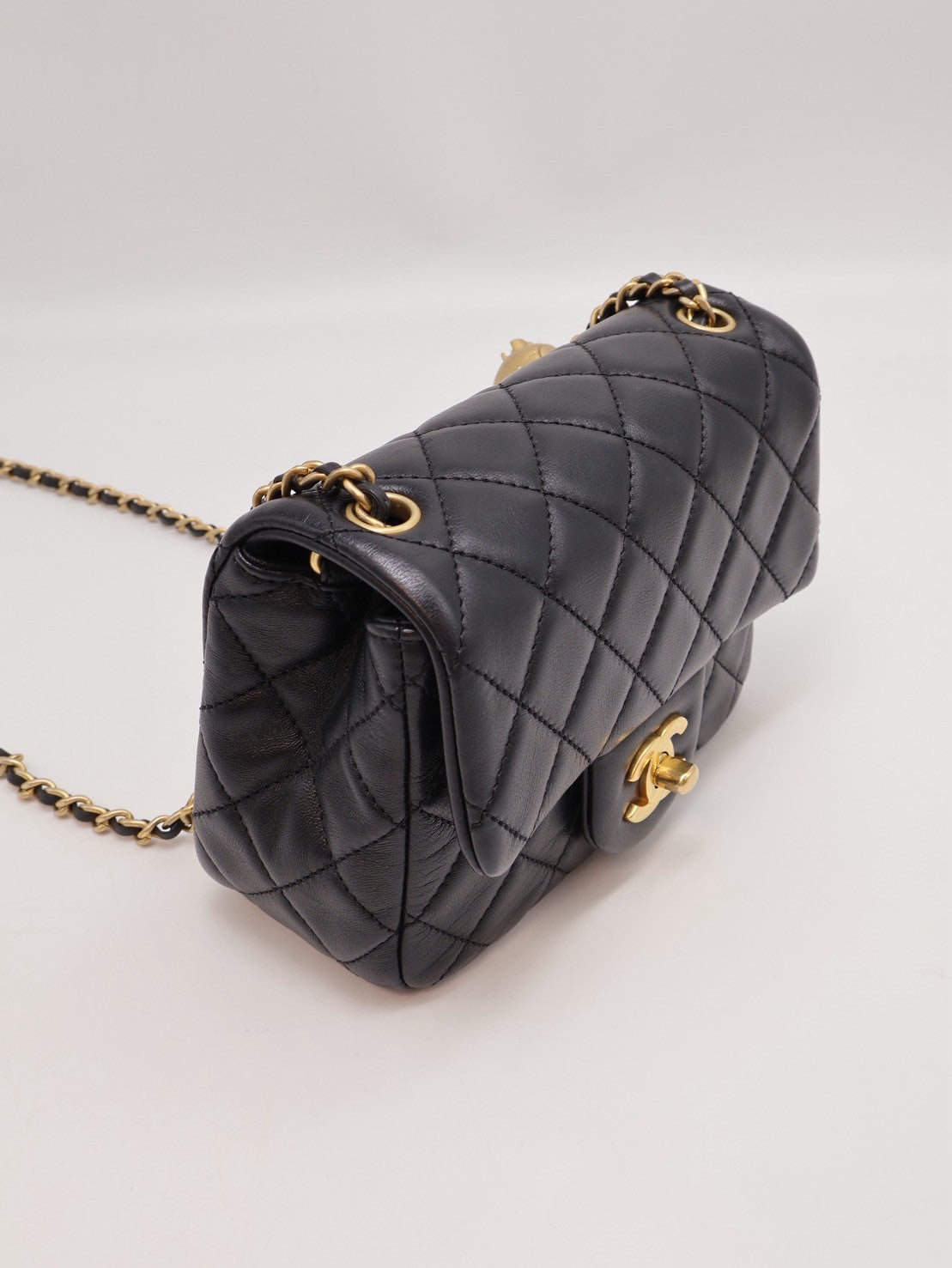 CHANEL 經典口蓋包方胖子 17 - 金球黑金