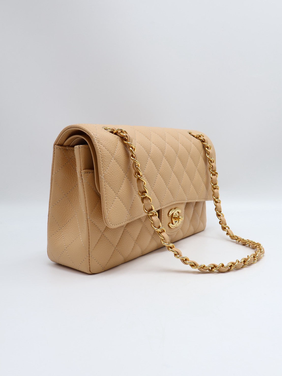 CHANEL 經典口蓋包 CF25 - 粒面牛皮米金19開