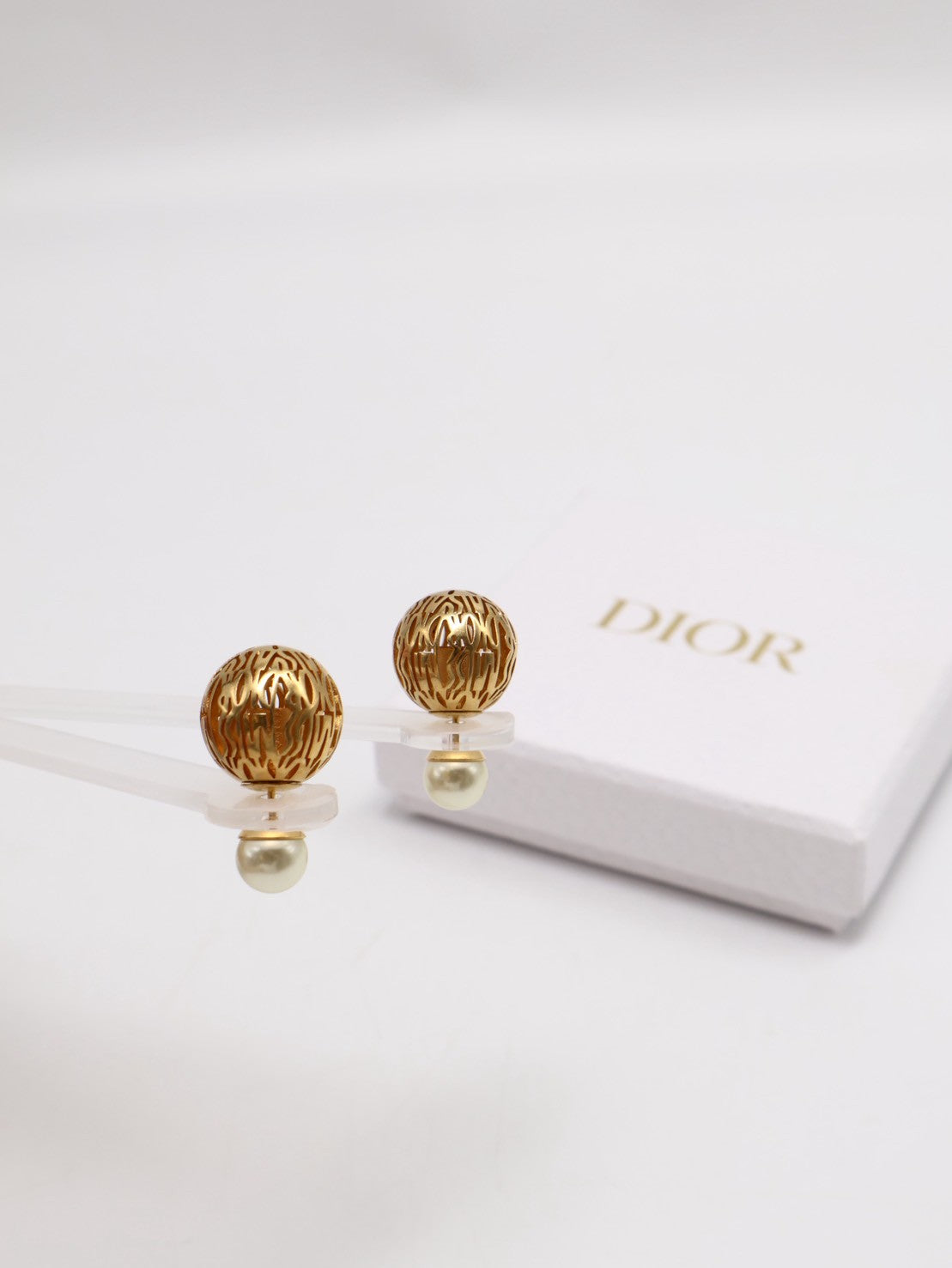 DIOR Miss Dior Allover珍珠金屬耳環