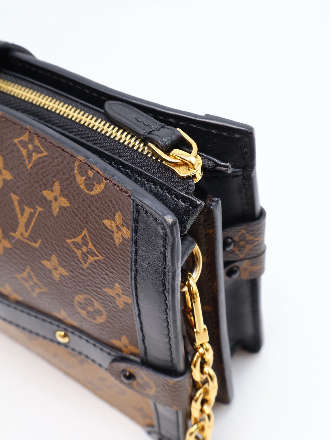 LOUIS VUITTON Trunk clutch軟盒子