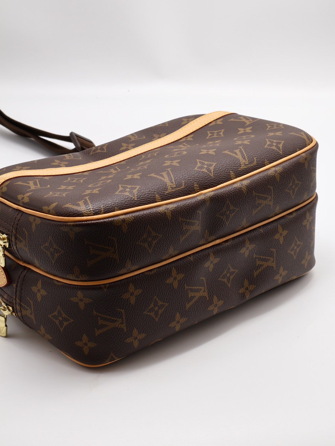 LOUIS VUITTON 雙隔層記者包