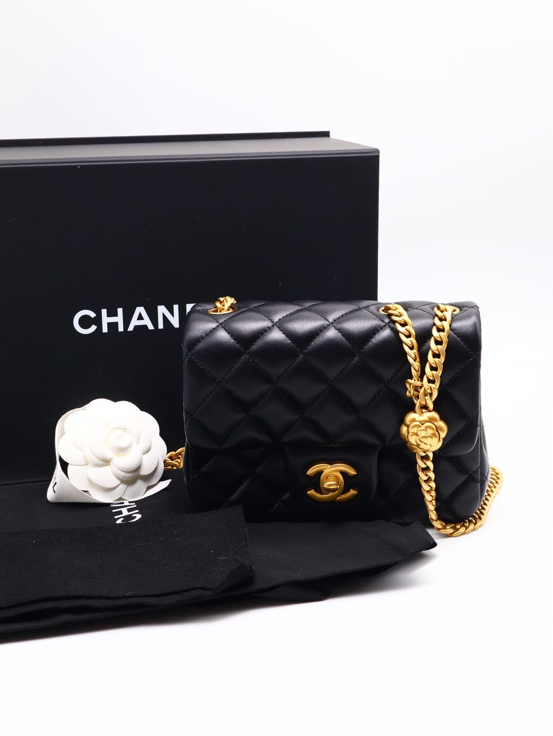 CHANEL 山茶花調節釦口蓋包方胖子 - 黑金