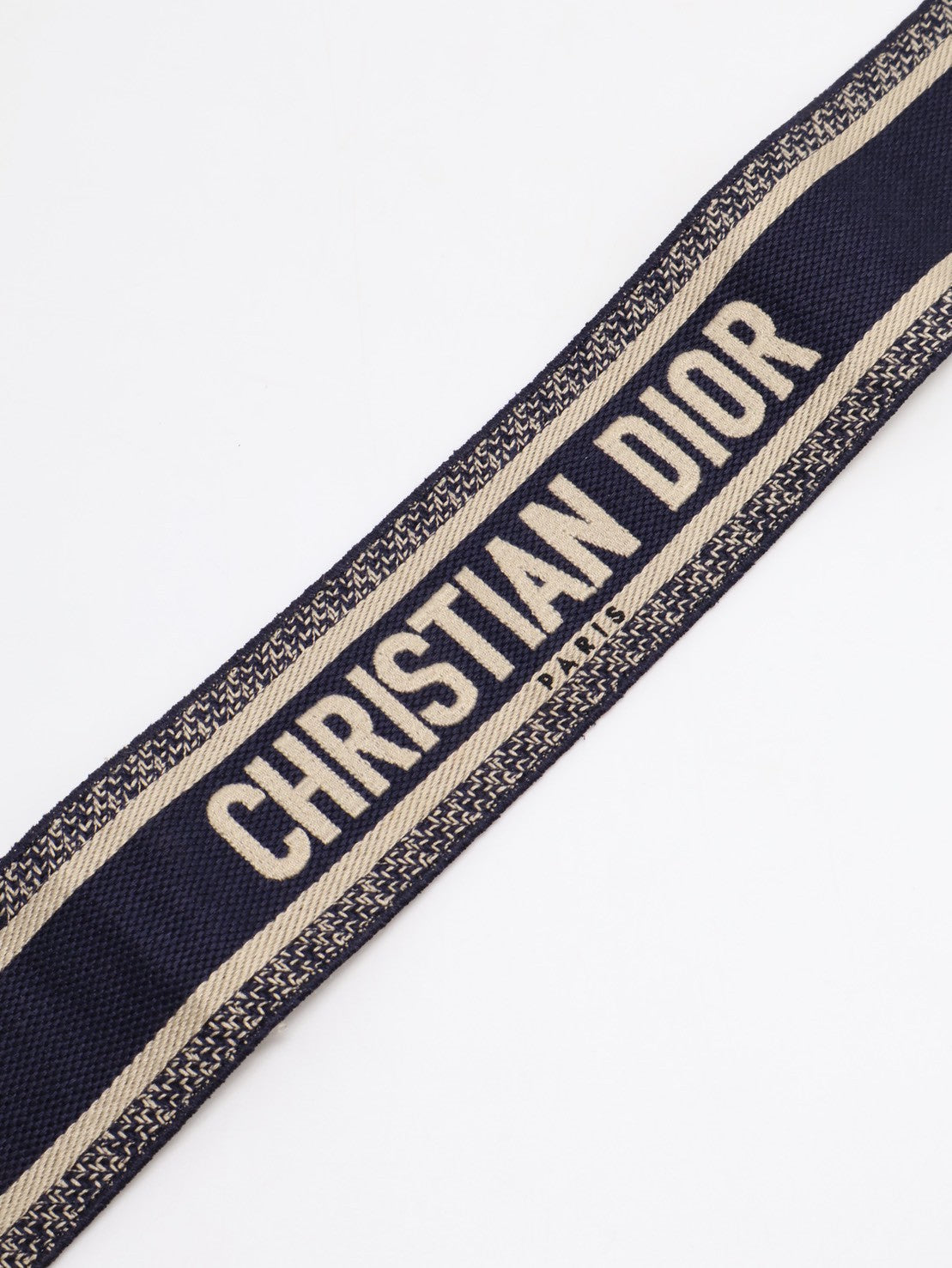 DIOR 小牛皮寬版刺繡肩背帶
