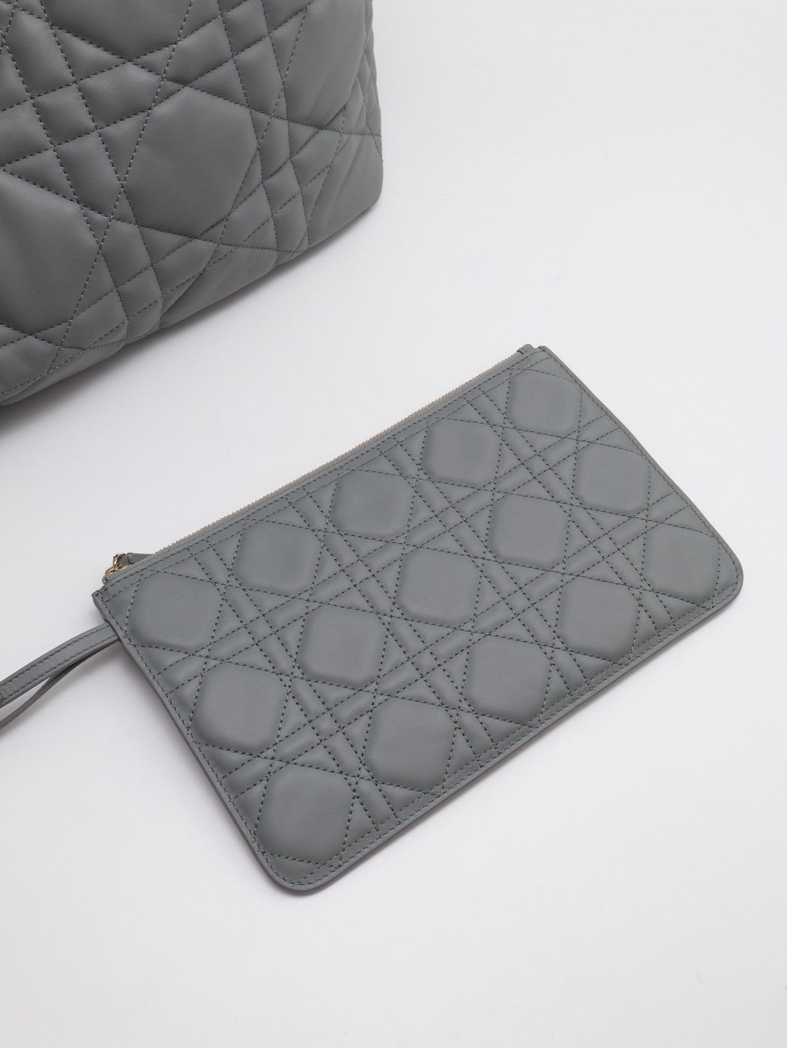DIOR Toujours小牛皮托特包 - 大號灰金