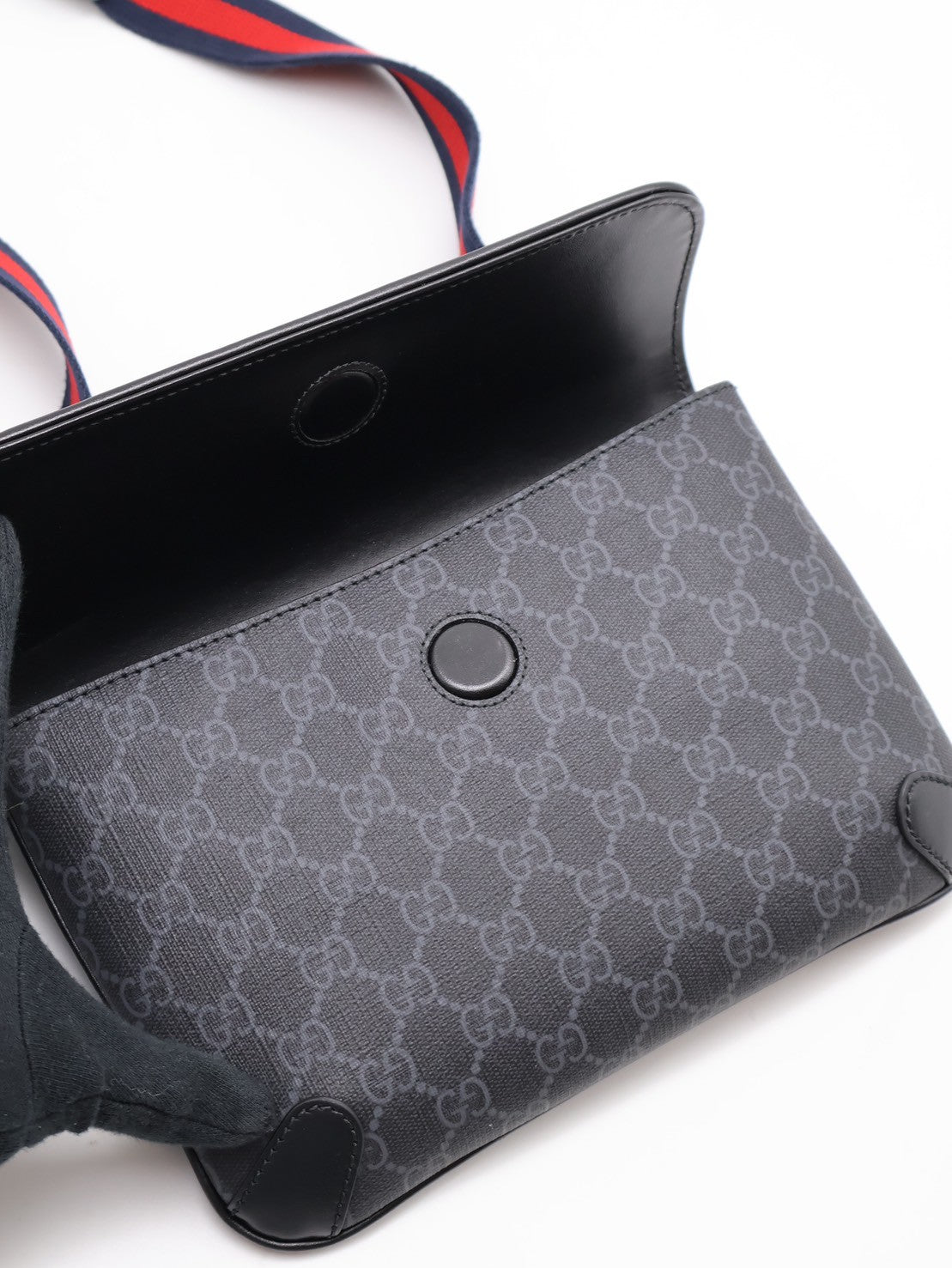 GUCCI Superr me老花胸包