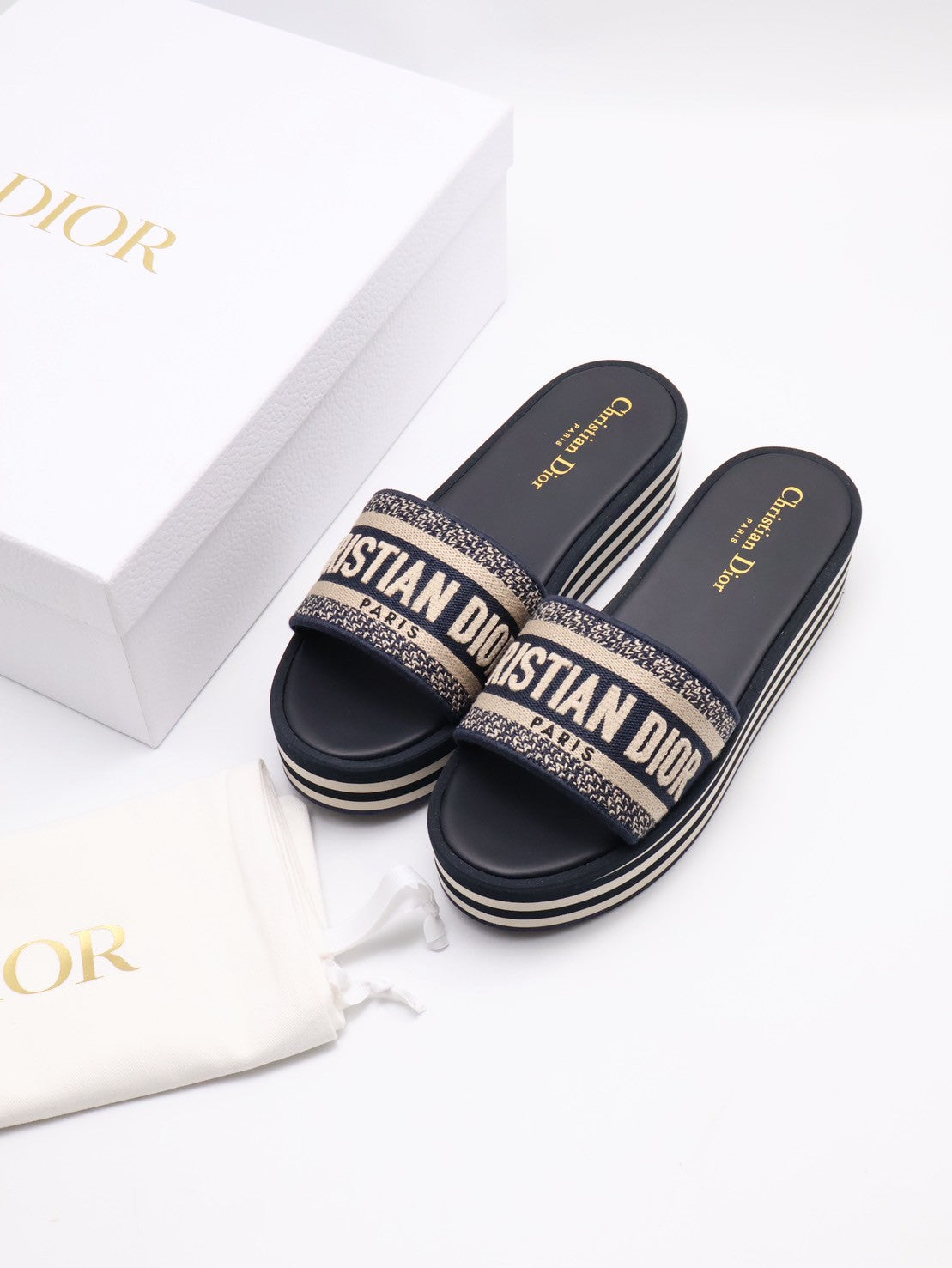 DIOR Dway厚底刺繡拖鞋 - 黑 36
