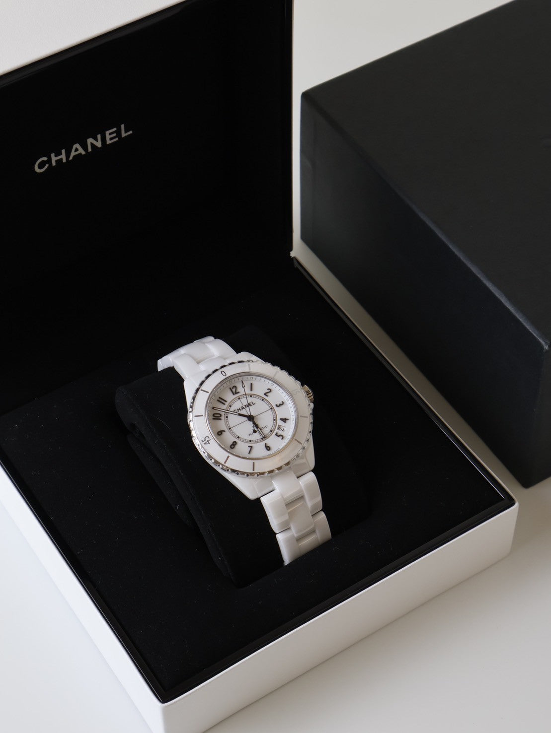 CHANEL J12 Calibre 12.1型機芯腕錶 - 白陶瓷38mm