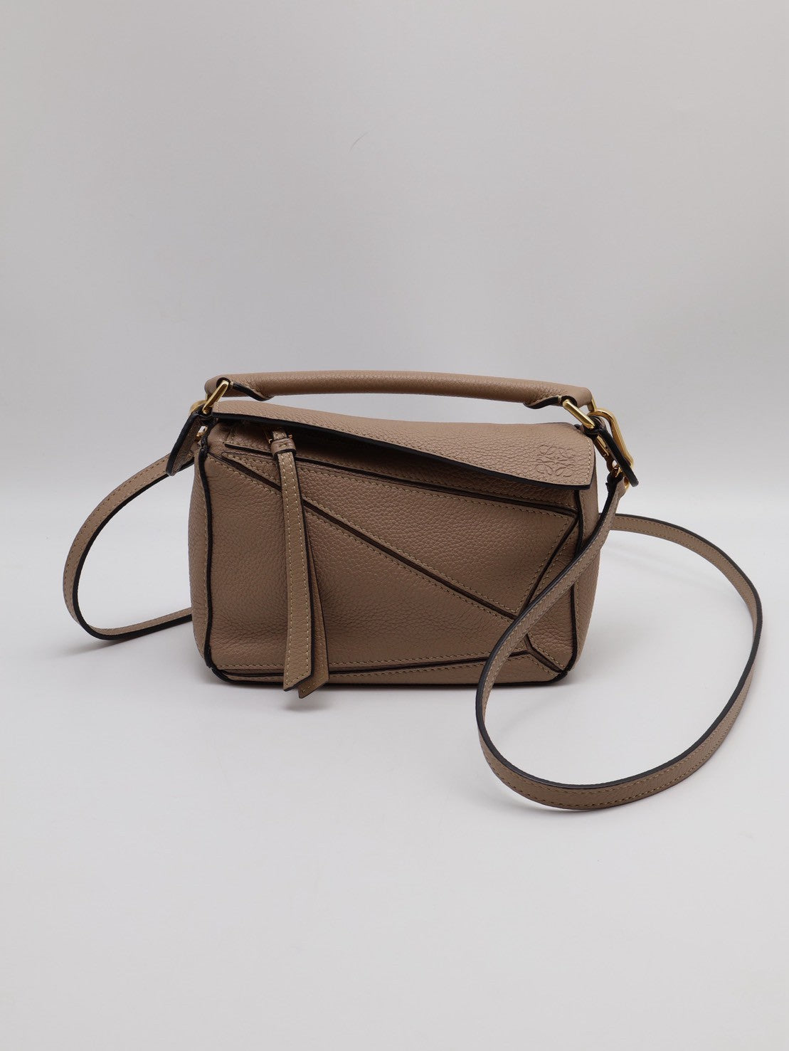 LOEWE Puzzle納帕小牛皮手袋 - 迷你沙色