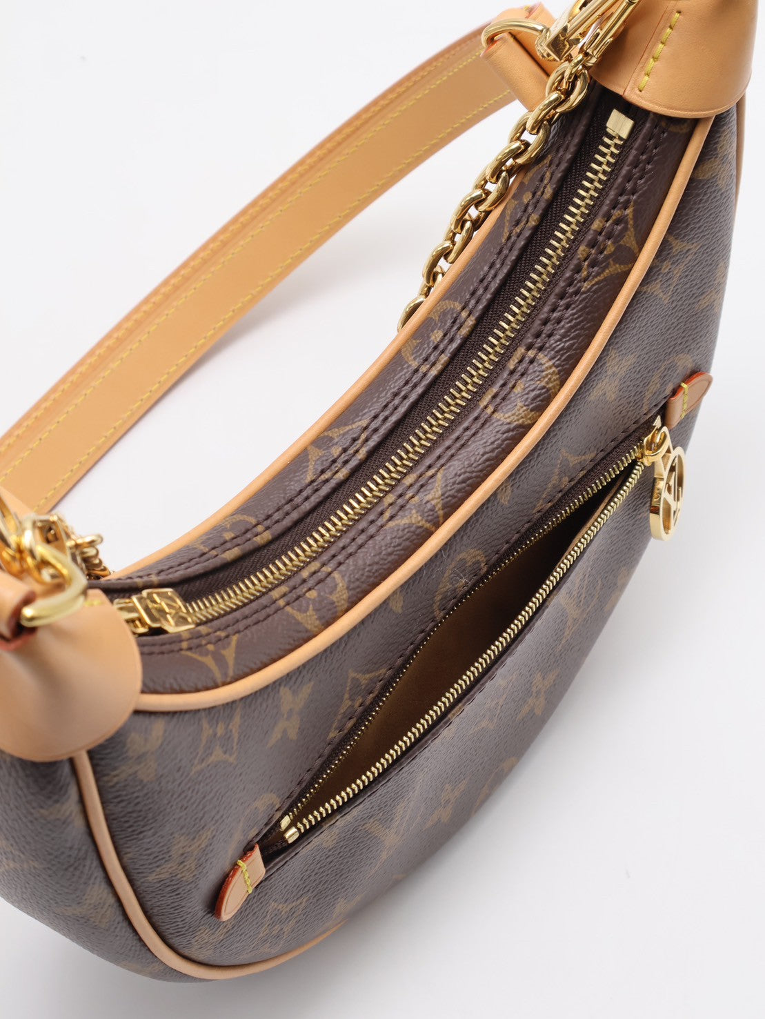 LOUIS VUITTON Loop月牙包