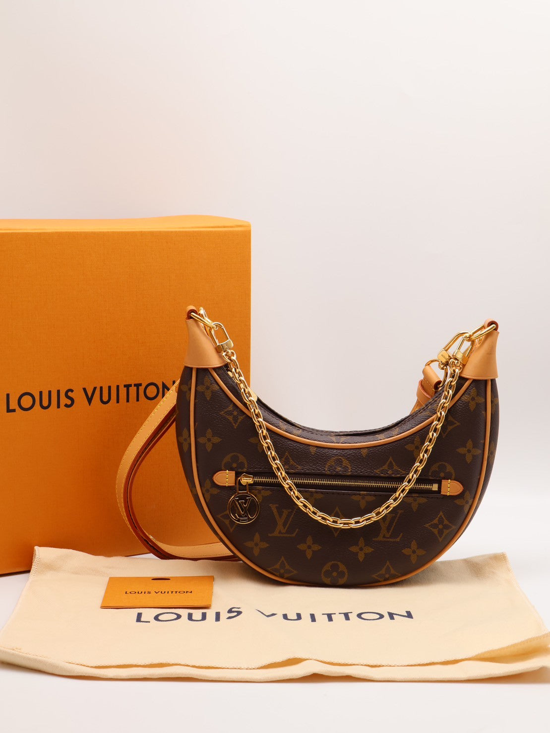 LOUIS VUITTON Loop月牙包