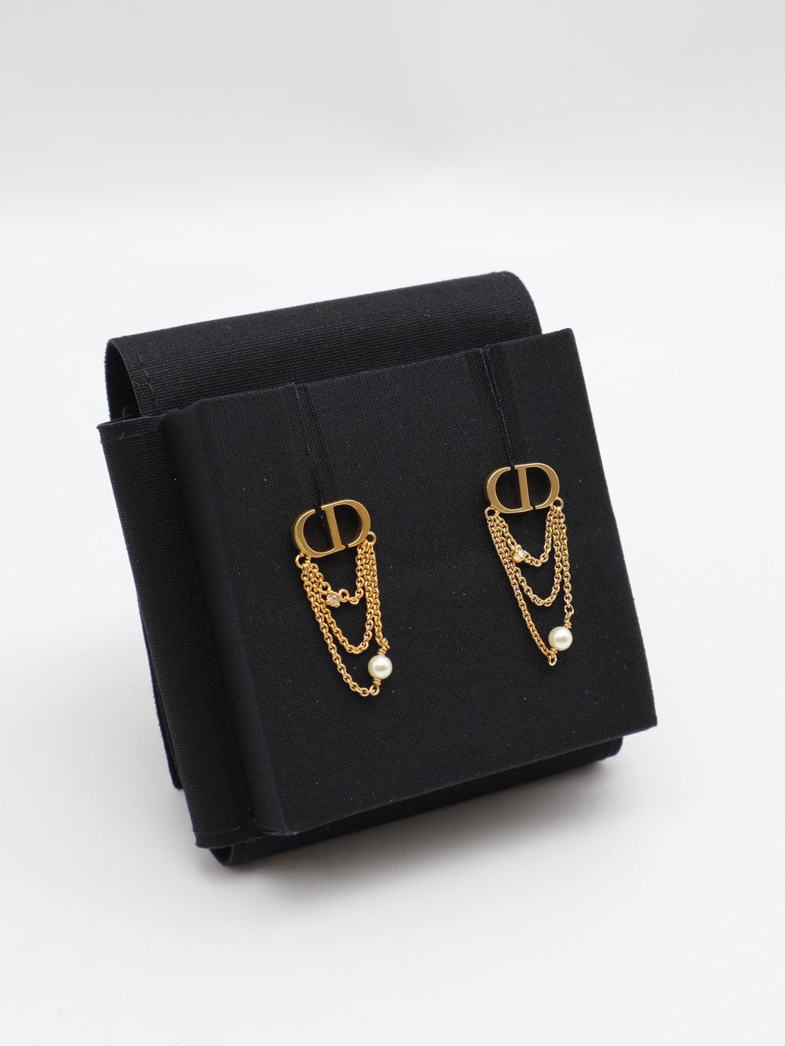 DIOR CD垂墜鍊耳環