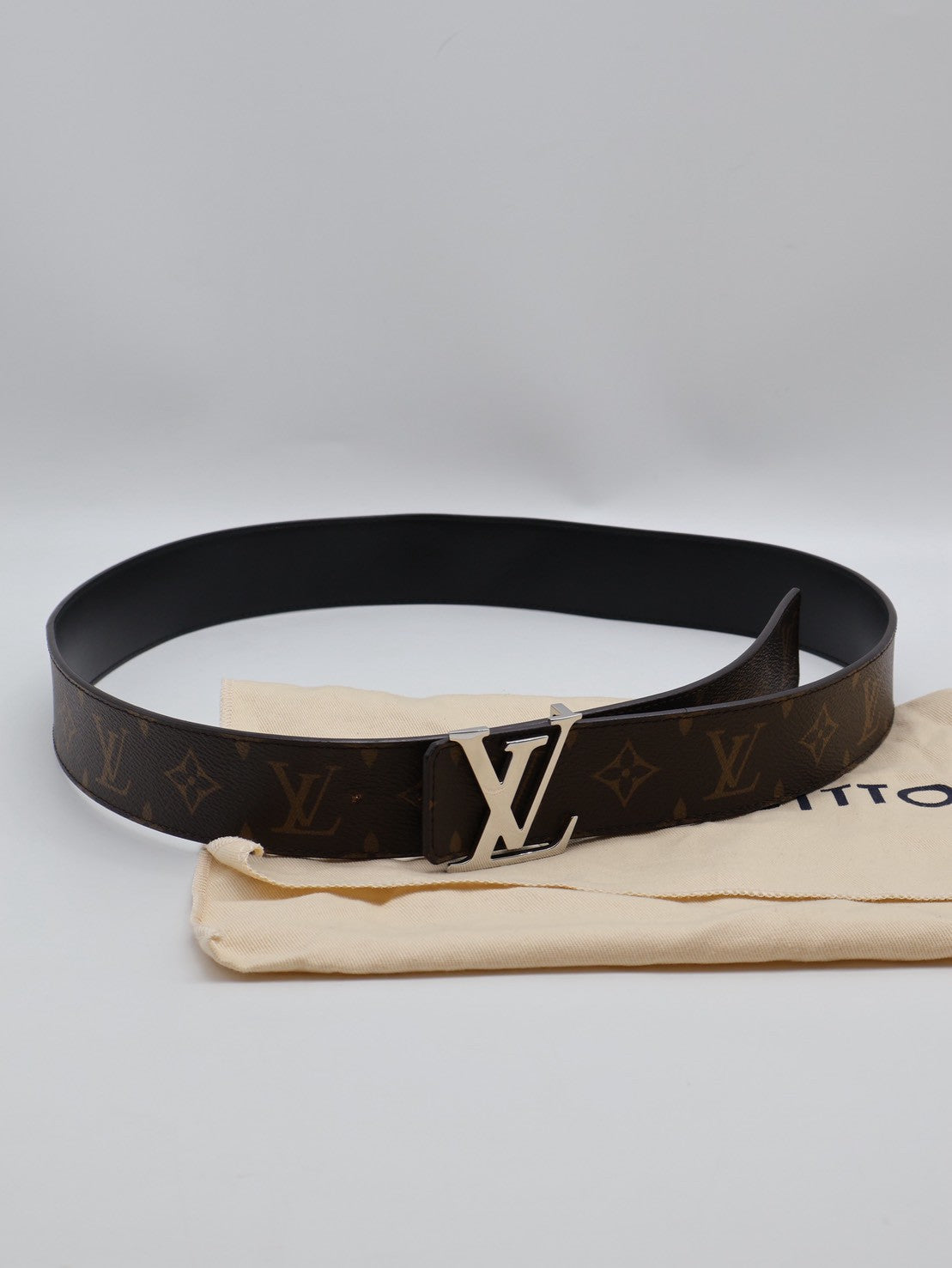 LOUIS VUITTON 銀釦老花腰帶 100