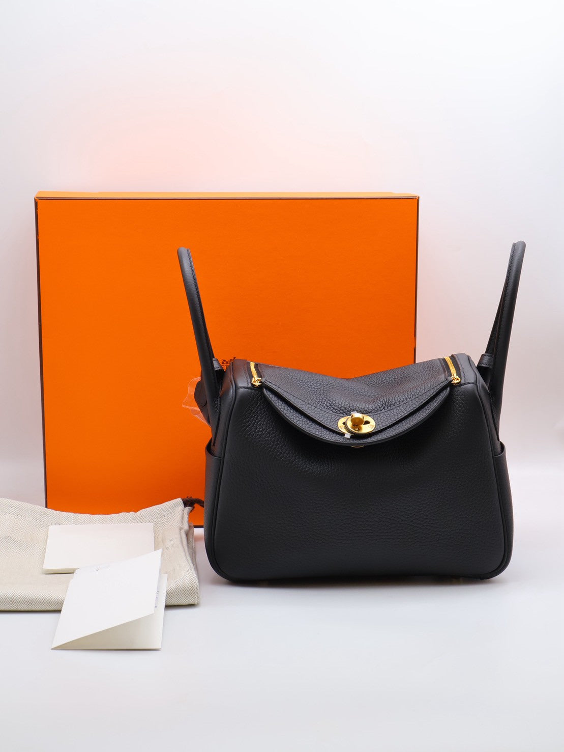 HERMES Lindy 26 - Noir 89 黑金 K