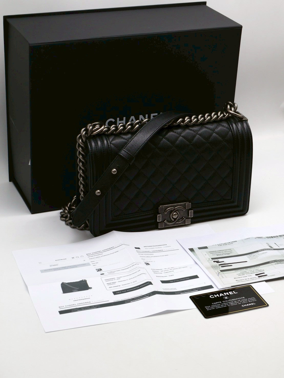 CHANEL Boy25 粒面牛皮口蓋包 - 黑銀26開