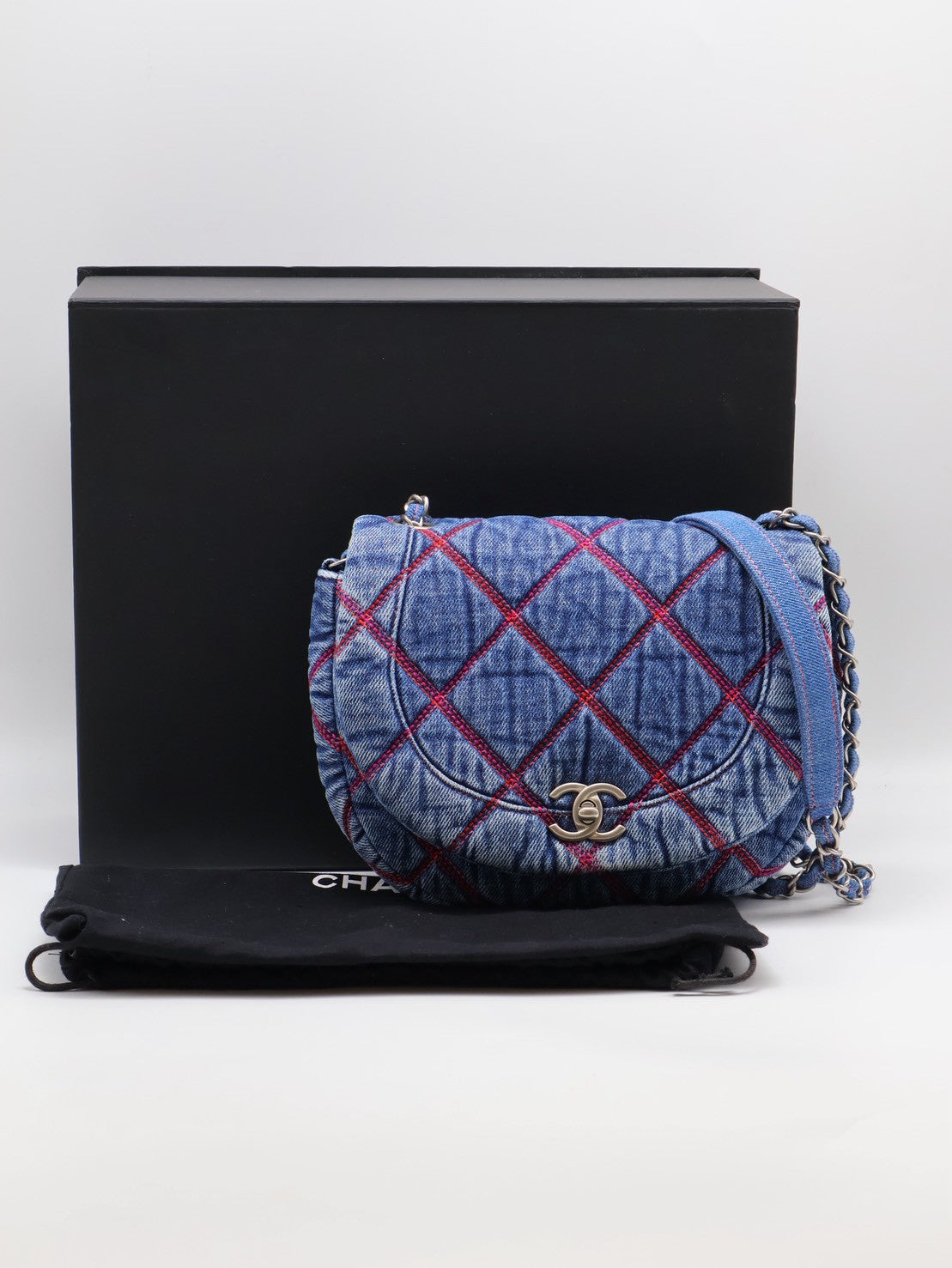 CHANEL 菱格紋牛仔馬鞍包