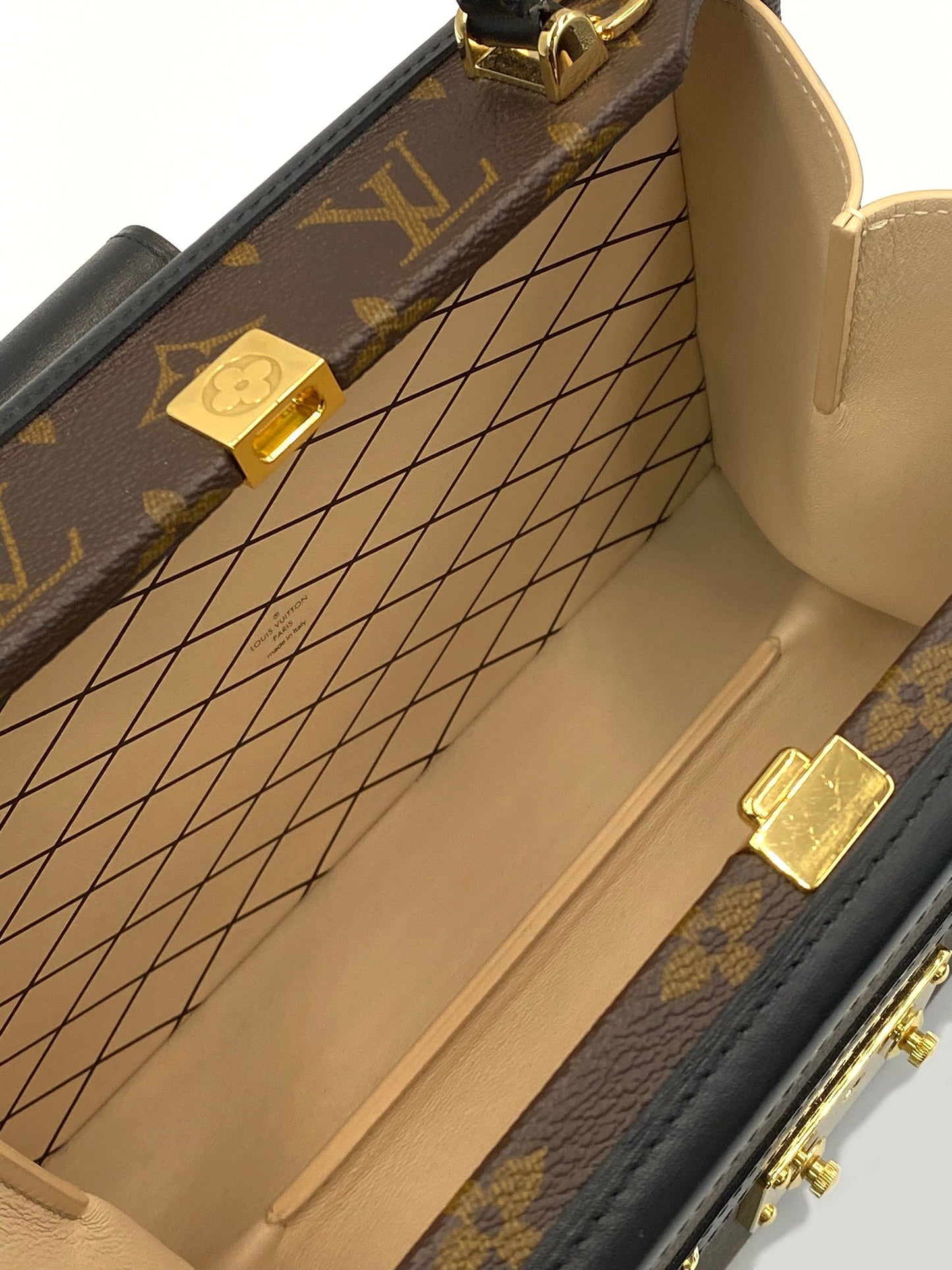 LOUIS VUITTON Petite malle V
