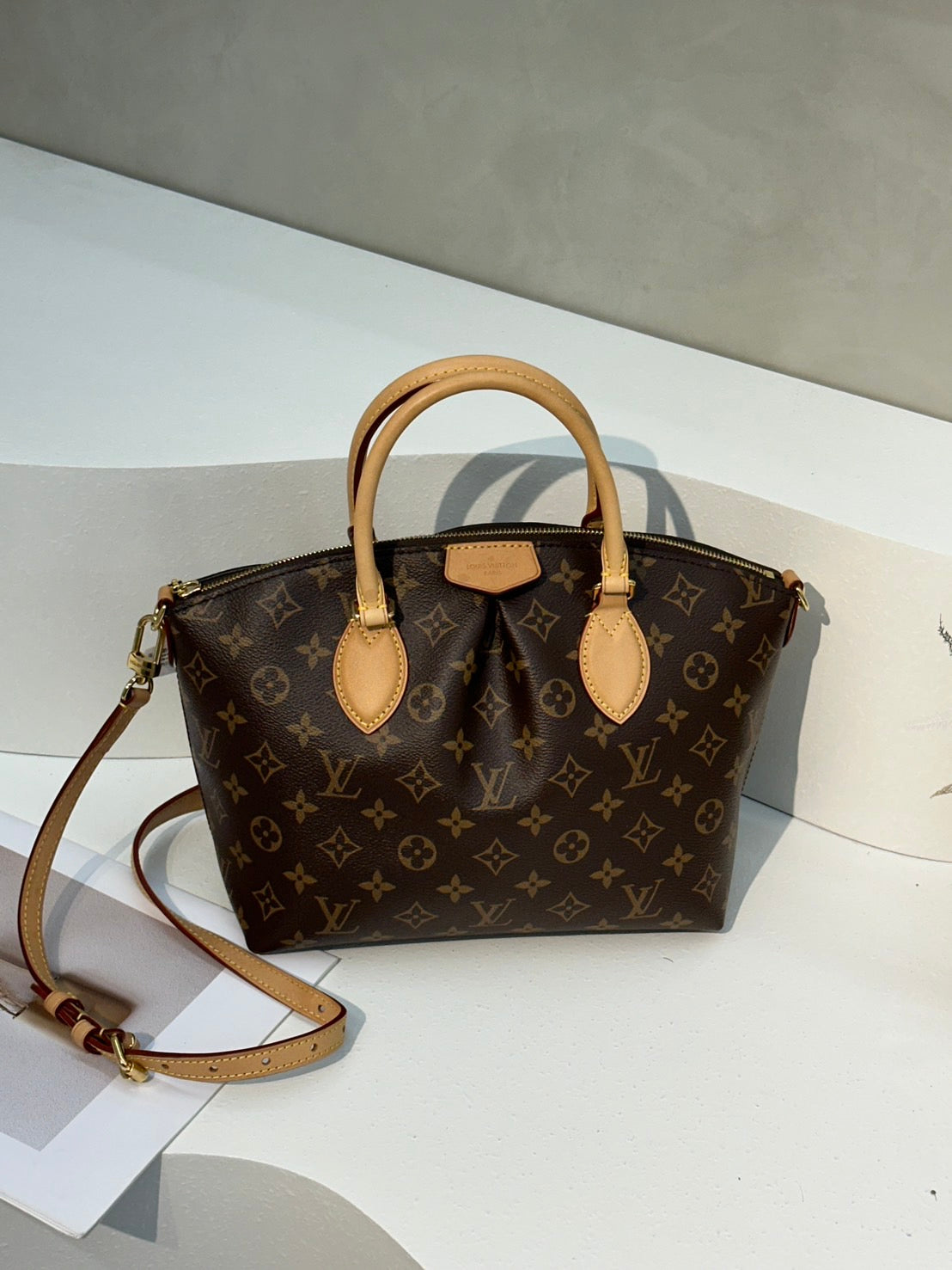 LOUIS VUITTON Boetie餃子包 PM