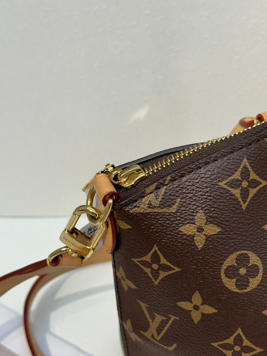 LOUIS VUITTON Boetie餃子包 PM