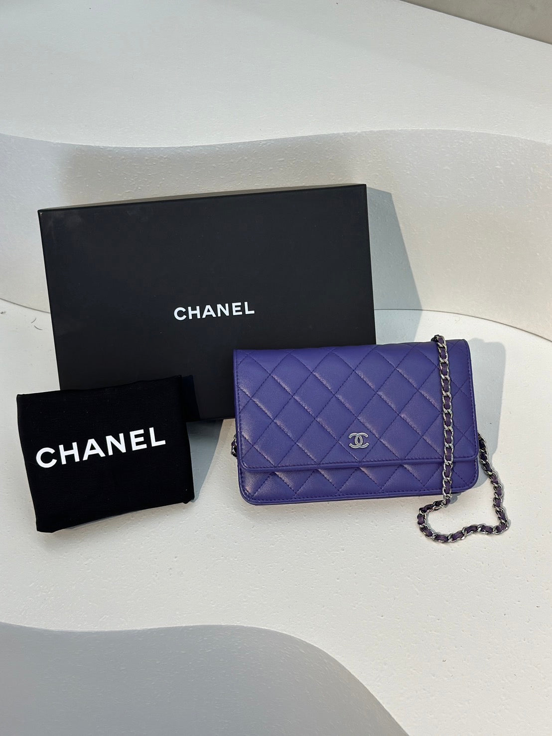 CHANEL 經典羊皮WOC - 紫銀21開