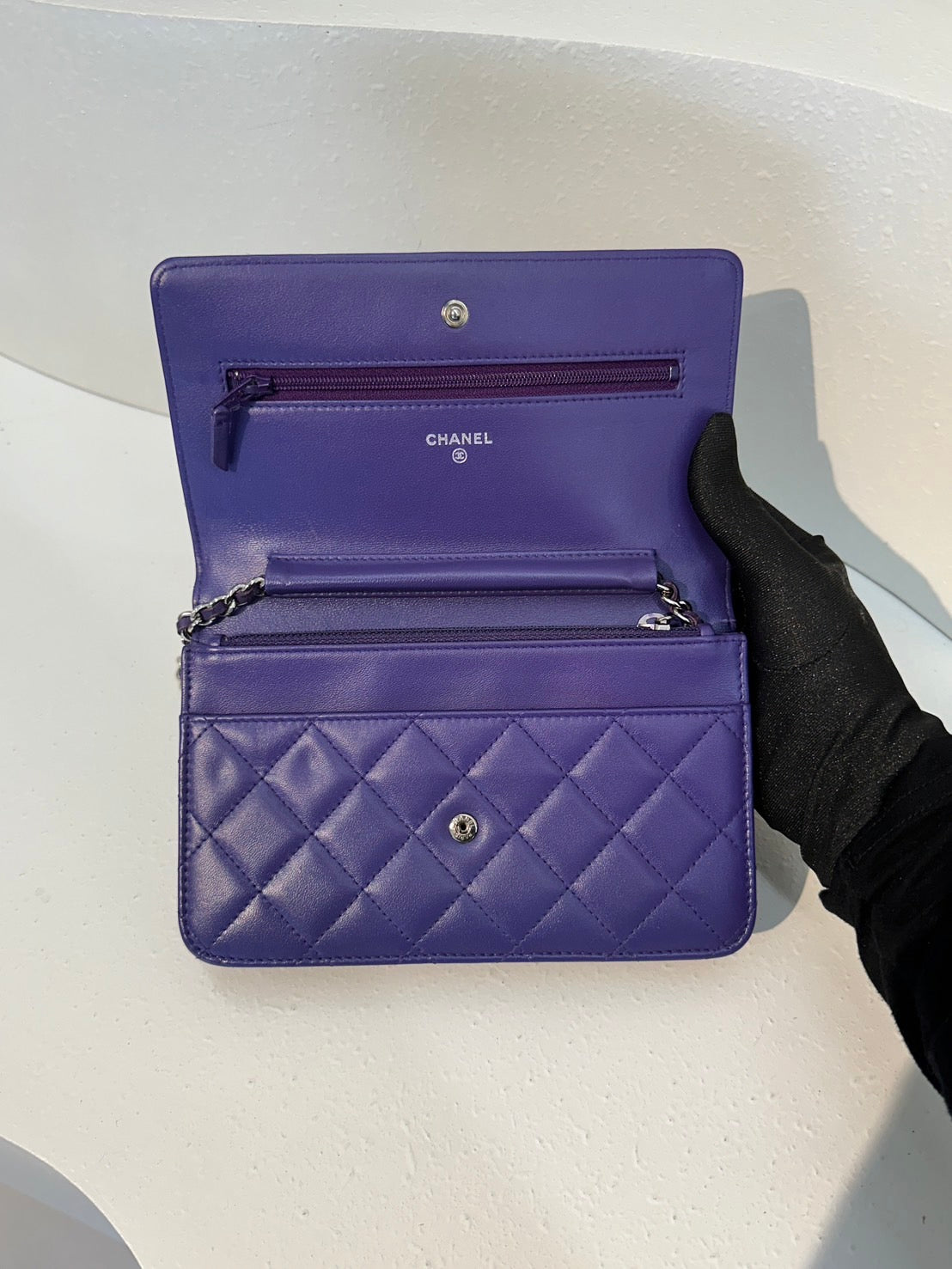 CHANEL 經典羊皮WOC - 紫銀21開