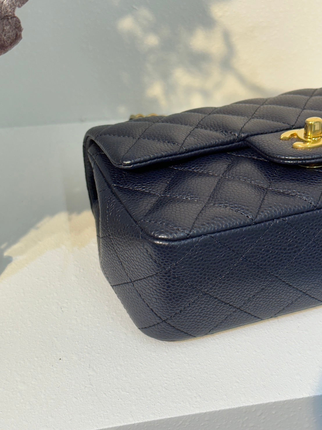 CHANEL 經典口蓋包 Mini CF20 - 粒面牛皮深藍金21開