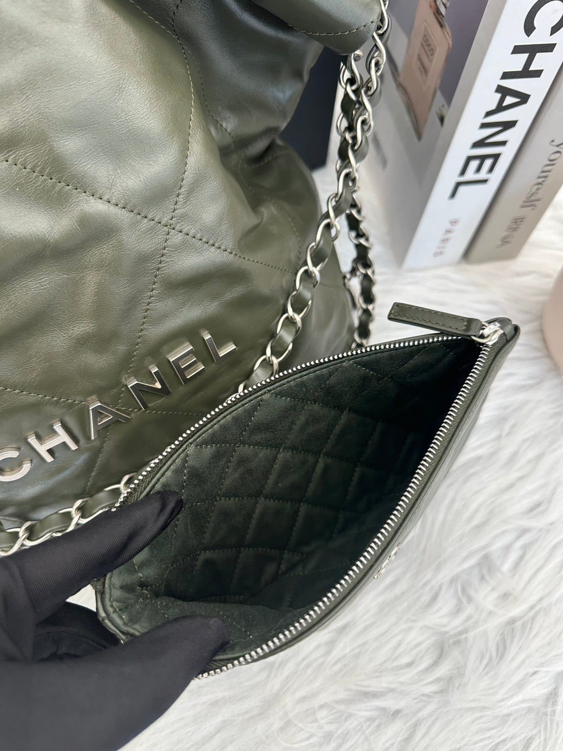 CHANEL 22 Bag - 小號古巴綠銀