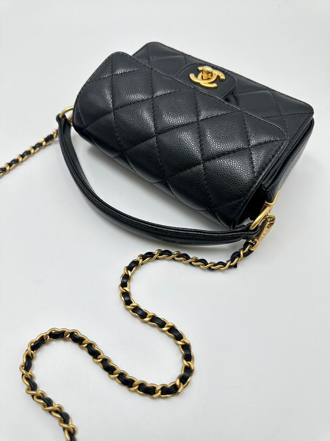 CHANEL 24K荔枝牛皮手提口蓋包 - 迷你黑金