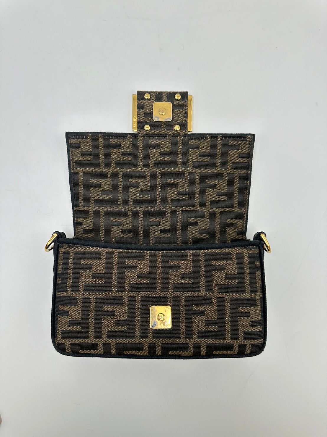 FENDI Baguette迷你法棍包