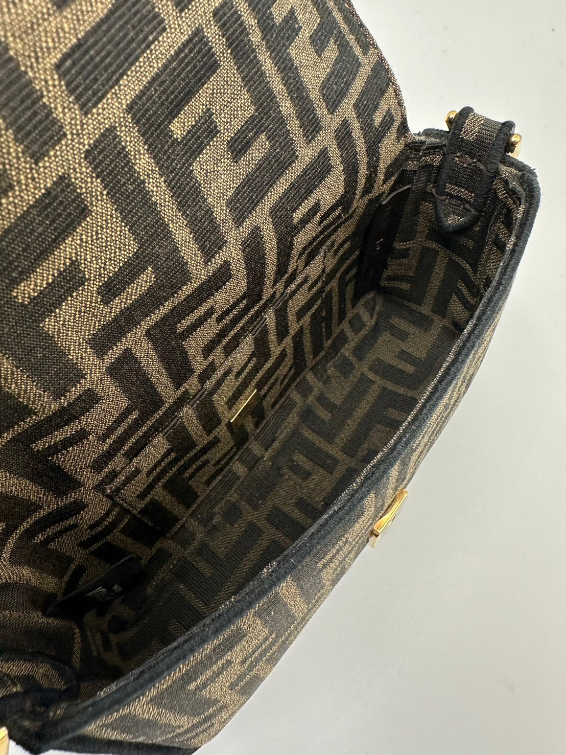 FENDI Baguette迷你法棍包