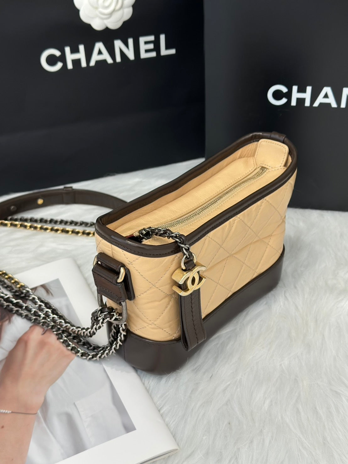 CHANEL 雙鍊條流浪包 - 小號奶茶可可26開