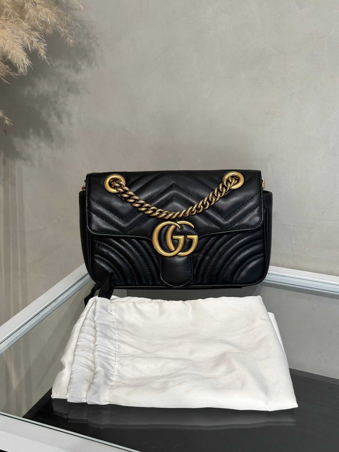 GUCCI Marmont Matelasse斜背包 - 22迷你黑金