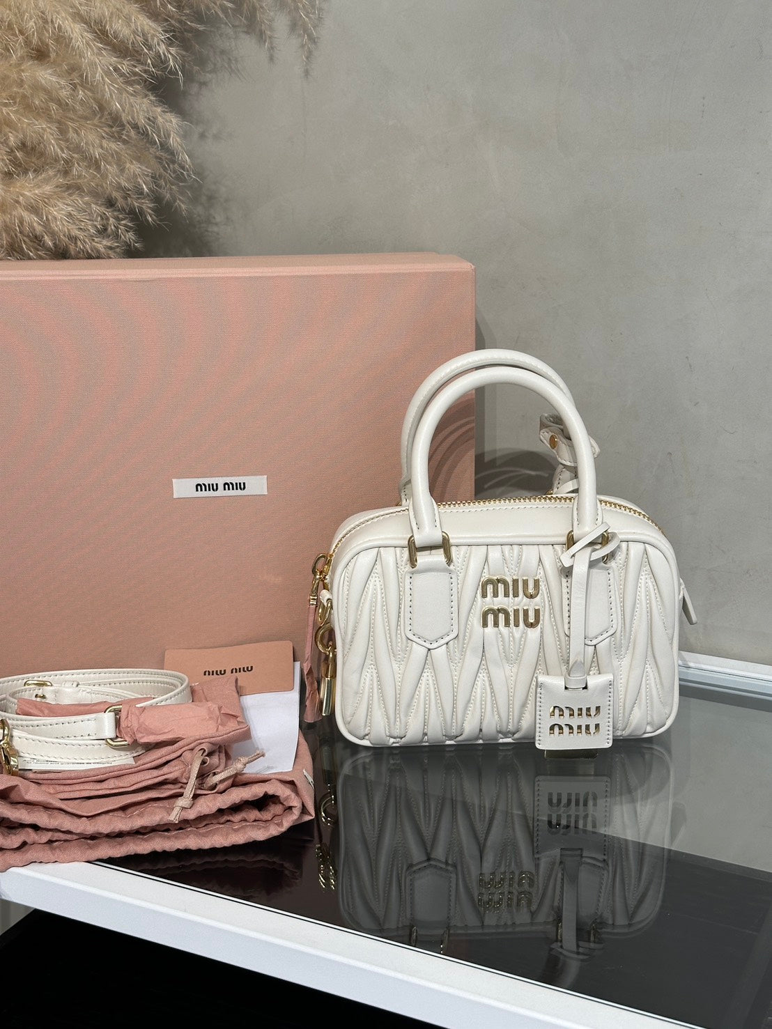 Miu Miu Arcadie Matelasse保齡球包 - 小號白