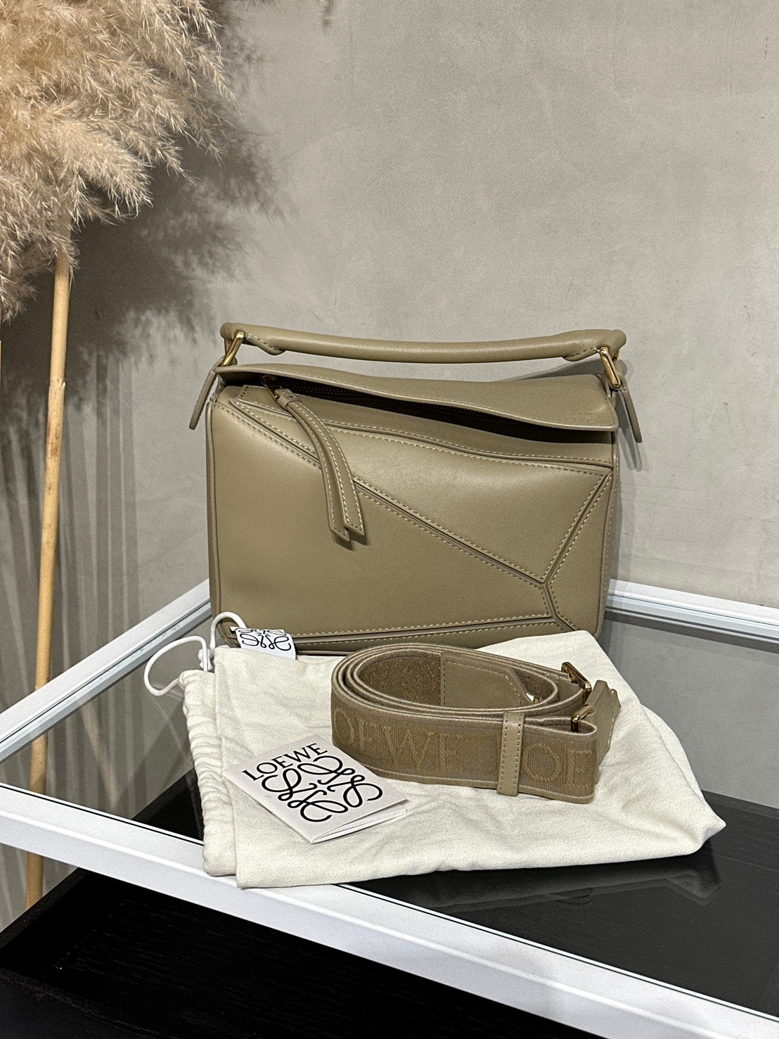 LOEWE Puzzle小牛皮手袋 - 小號卡其