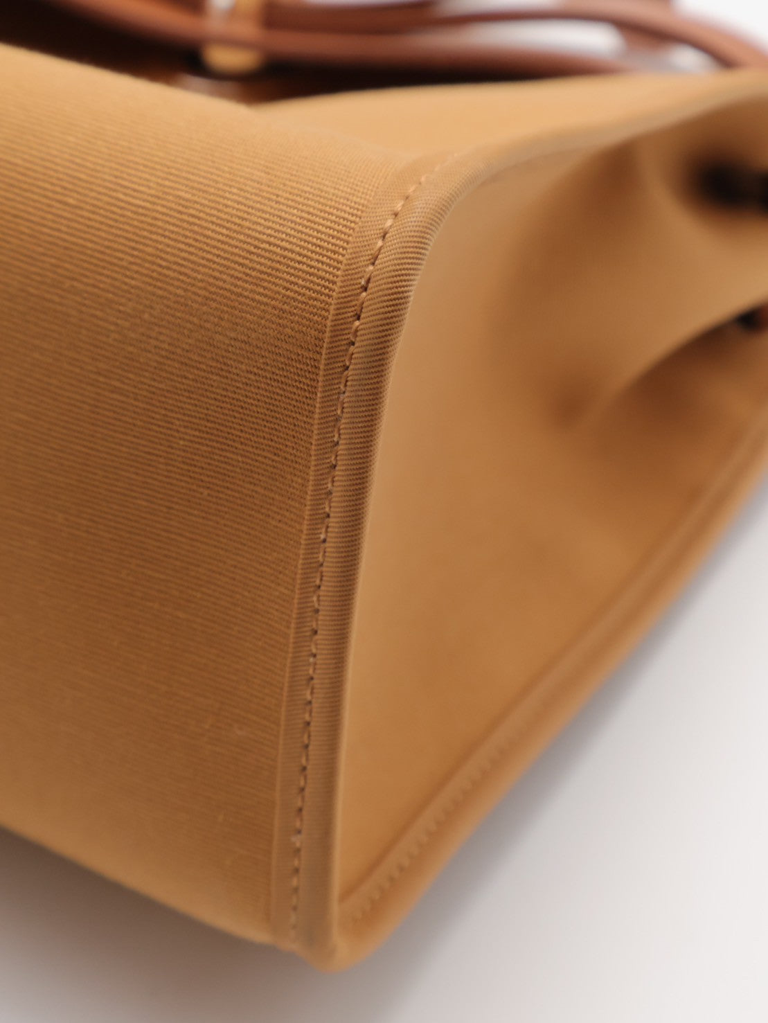 HERMES Herbag zip 31 - 金棕 / 玉蘭粉 Z